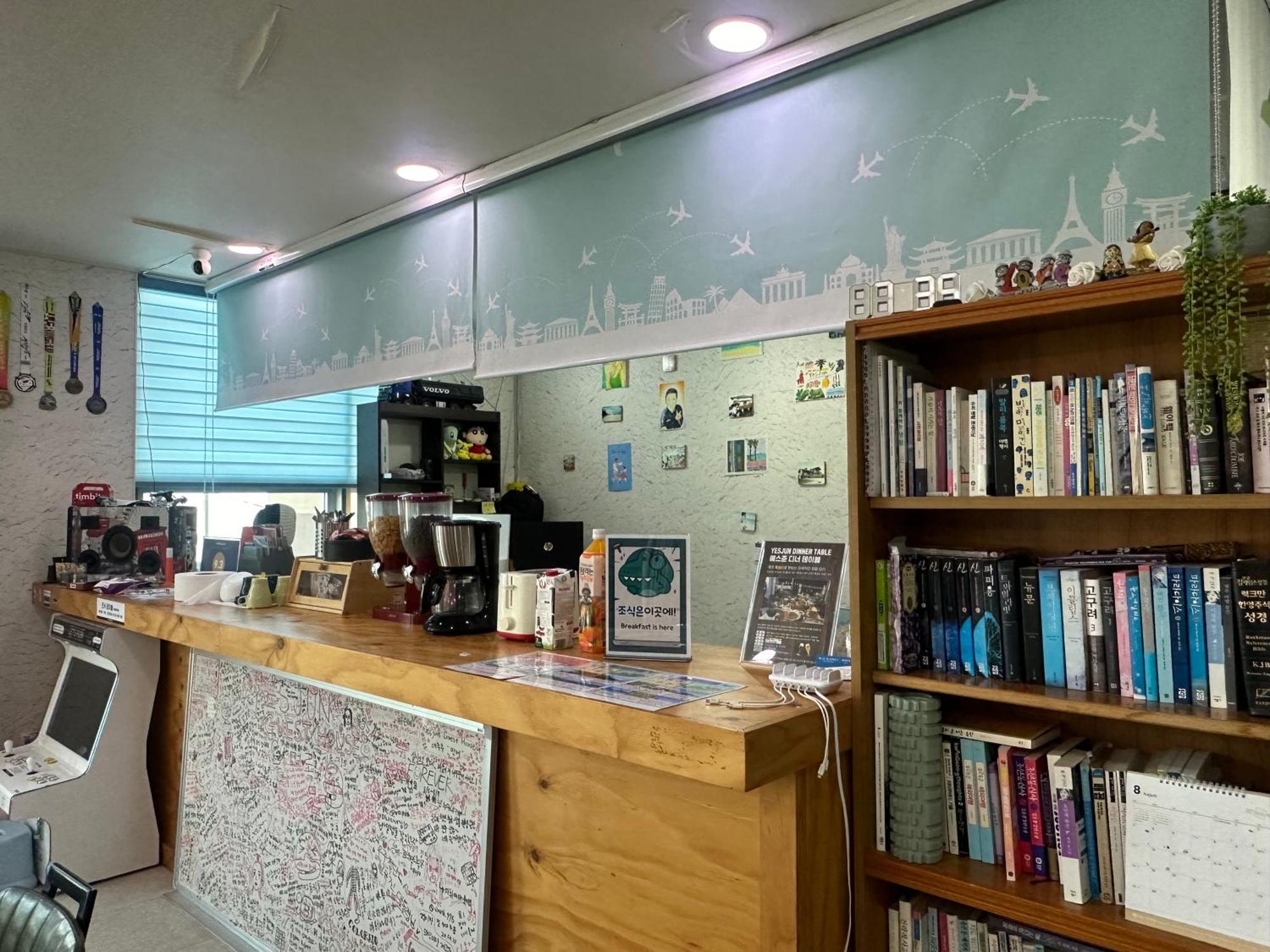 Jeju Airport Hostel Yesjun Exterior foto